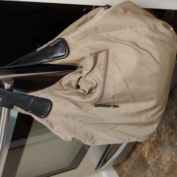 HOBO Handbags - XXL Hobo International nylon bag